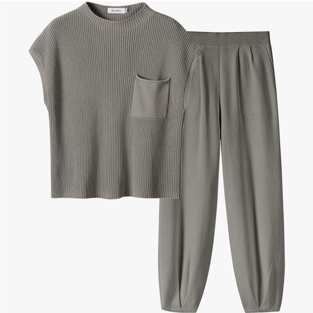 KNIT PANTSUIT